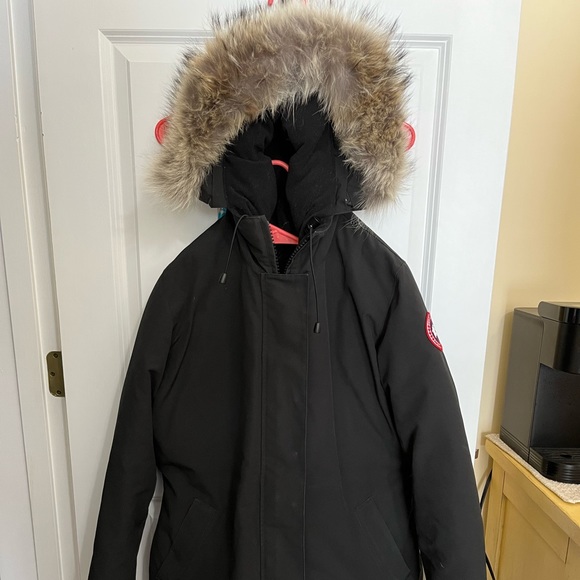 Canada Goose Jackets & Blazers - Size XL Canada Goose women’s parka